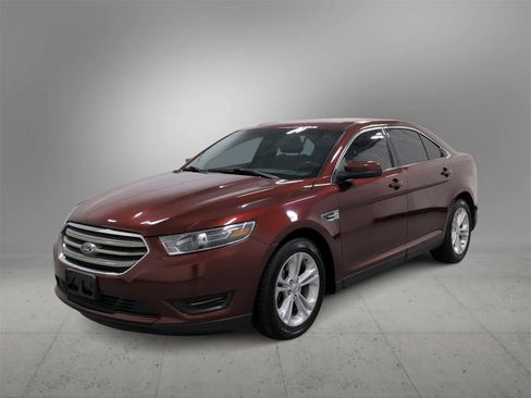 Used 2016 Ford Taurus SEL w/ Equipment Group 201A image 6