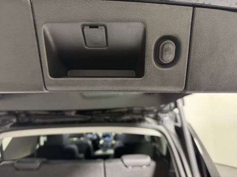 Used 2020 Chevrolet Tahoe Premier image 36