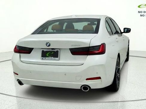 Used 2025 BMW 330i Sedan RWD image 8