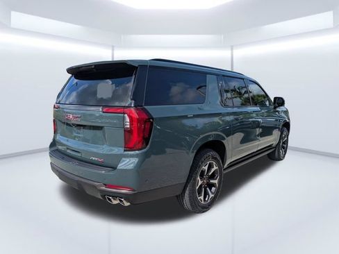 Used 2025 GMC Yukon XL AT4 Ultimate w/ LPO, Floor Liner Package AWD/4WD image 4