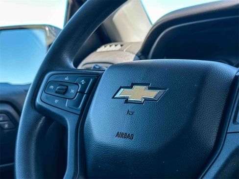 Used 2022 Chevrolet Silverado 1500 Custom image 27