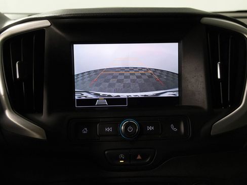 Used 2024 GMC Terrain SLE image 7