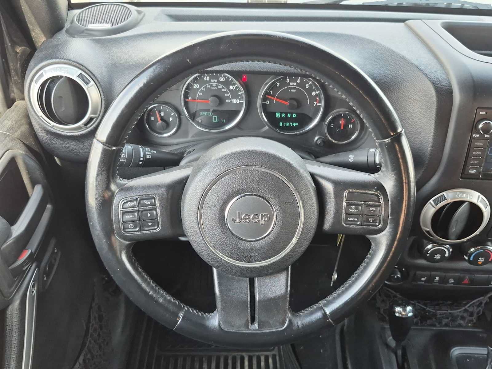 Used 2017 Jeep Wrangler Unlimited Sahara w/ Connectivity Group AWD/4WD image 21
