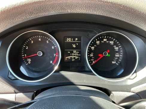 Used 2015 Volkswagen Jetta SE FWD image 13
