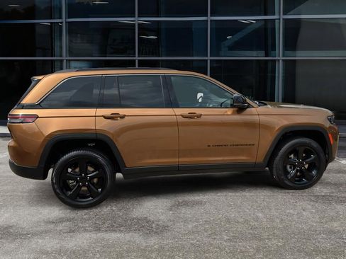 New 2026 Jeep Grand Cherokee Limited RWD image 7