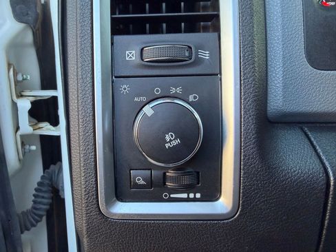 Used 2013 RAM 2500 SLT w/ Protection Group image 16