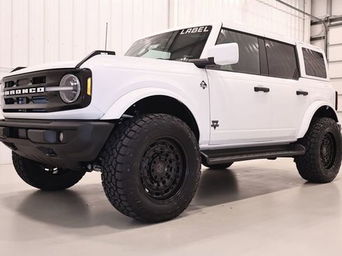 New 2026 Ford Bronco Outer Banks AWD/4WD image 5