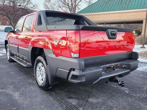 Used 2003 Chevrolet Avalanche 4x4 w/ Suspension Package, Off-Road image 6