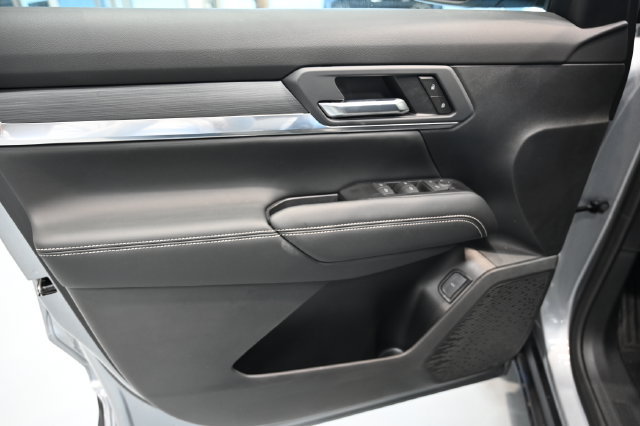 New 2027 GMC Terrain Elevation w/ Elevation Premium Package FWD image 25