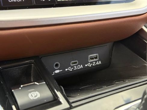 Used 2023 Subaru Outback Touring XT AWD/4WD image 28