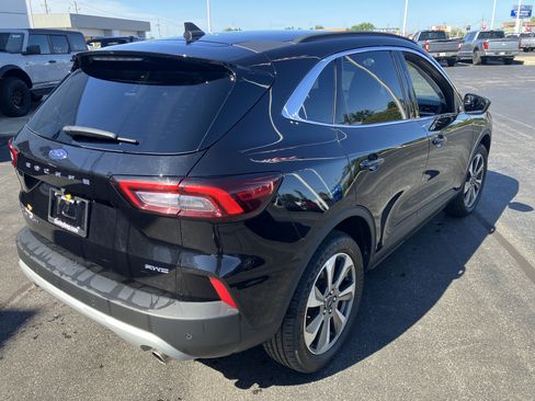 Used 2025 Ford Escape Platinum AWD/4WD image 8
