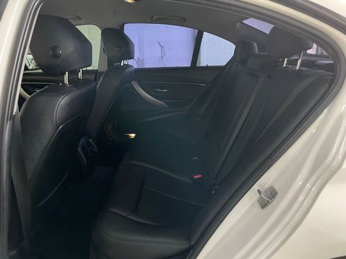 Used 2017 BMW 320i Sedan image 19