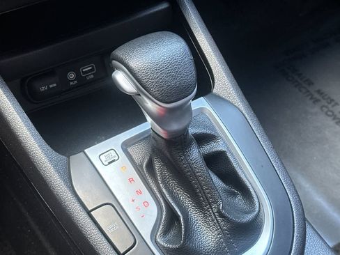 Used 2020 Kia Forte LXS FWD image 21