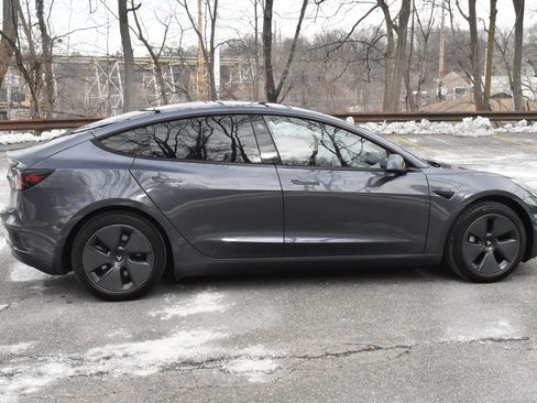 Used 2022 Tesla Model 3 Long Range image 8