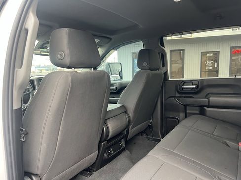 Used 2022 Chevrolet Silverado 2500 Custom w/ Custom Convenience Package image 15