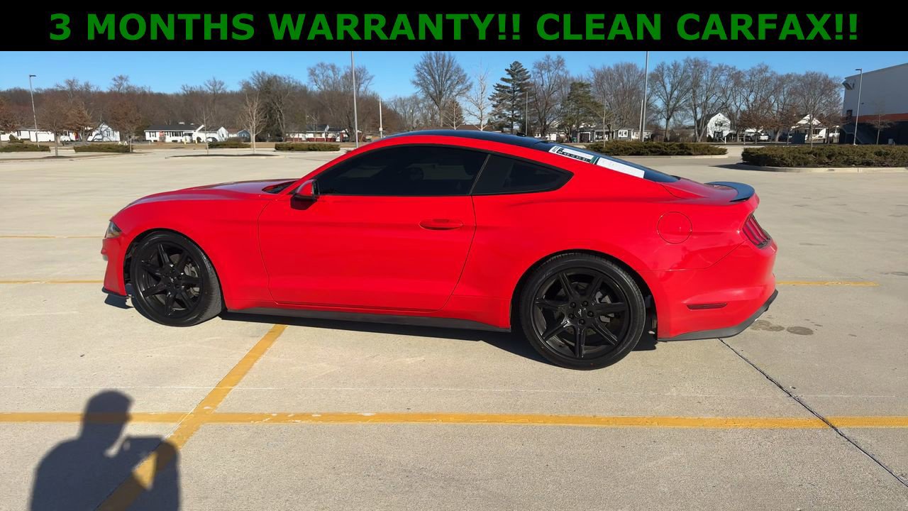 Used 2019 Ford Mustang Coupe w/ Black Accent Package RWD image 5