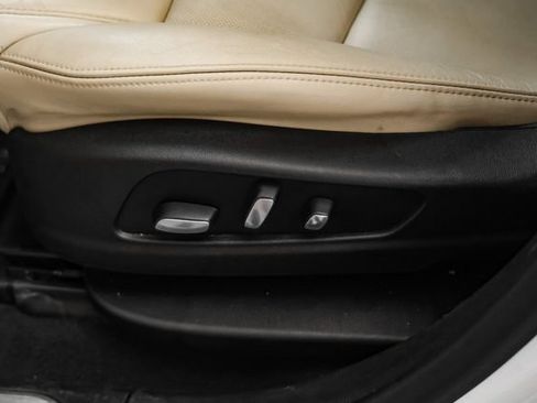 Used 2019 Cadillac XT5 Luxury FWD image 27