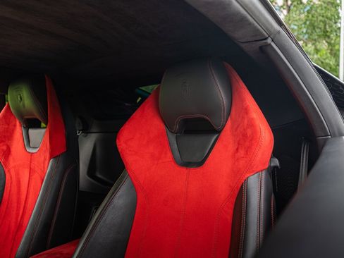 Used 2015 Lamborghini Huracan LP 610-4 image 92