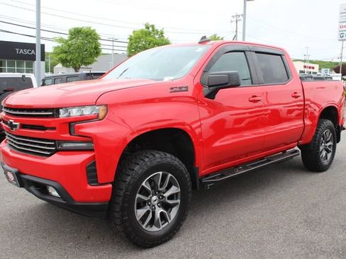 Used 2019 Chevrolet Silverado 1500 RST AWD/4WD image 2