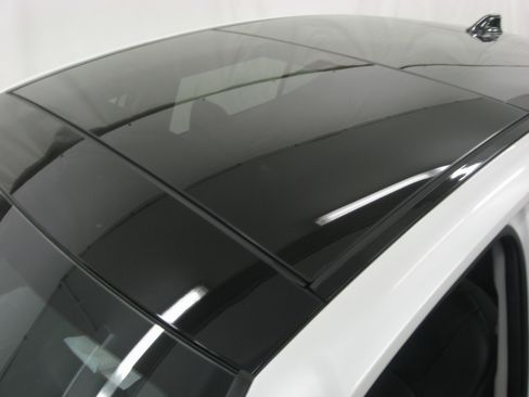 Used 2025 Toyota Camry XLE image 23