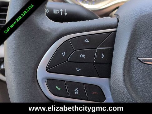 Used 2024 Chrysler Voyager LX FWD image 25