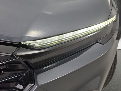 Used 2024 Honda CR-V Sport image 30