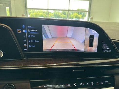 Used 2022 Cadillac Escalade Premium Luxury Platinum image 33