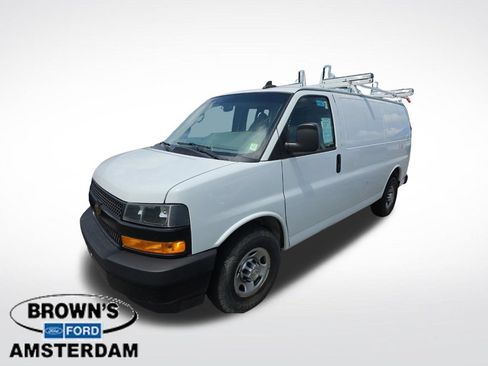 Used 2021 Chevrolet Express 2500 w/ Driver Convenience Package RWD image 6