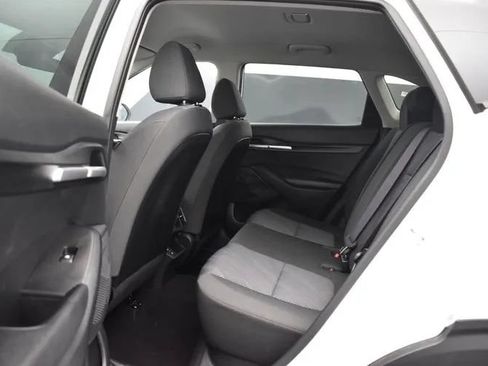 Used 2026 Kia Seltos LX FWD image 15