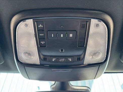 Used 2024 Dodge Durango GT AWD/4WD image 15