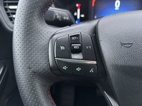 Used 2025 Ford Escape ST-Line AWD/4WD image 17