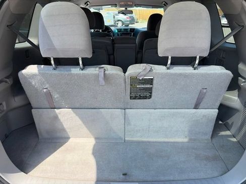 Used 2013 Toyota Highlander FWD w/ Cold Weather Pkg image 13