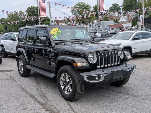 Used 2022 Jeep Wrangler Unlimited Sahara w/ Cold Weather Group AWD/4WD image 4