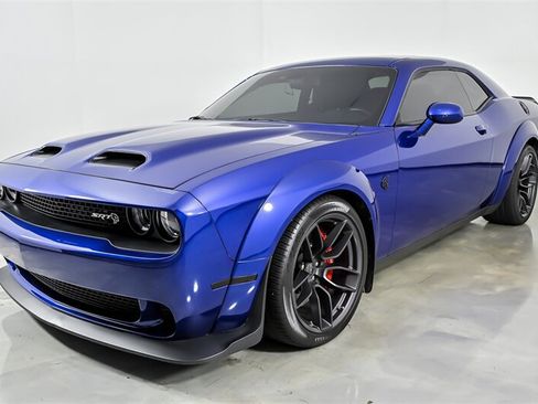 Used 2019 Dodge Challenger SRT Hellcat Redeye RWD image 5