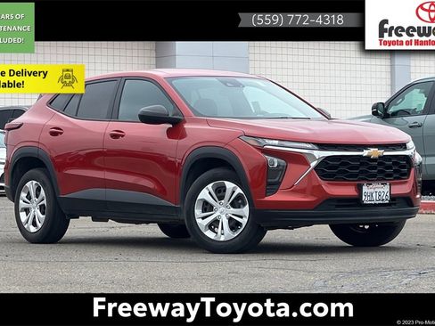 Used 2024 Chevrolet Trax LS image 1