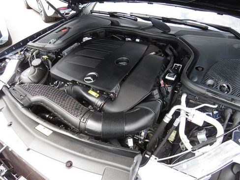 Used 2022 Mercedes-Benz E 350 4MATIC Sedan image 7