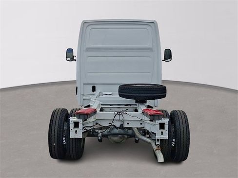 Used 2024 Mercedes-Benz Sprinter 4500 image 6