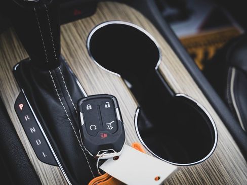 Used 2017 GMC Acadia Denali w/ Technology Package image 22