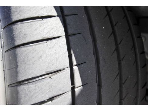 Used 2021 Ford Mustang Shelby GT500 w/ Technology Package image 32