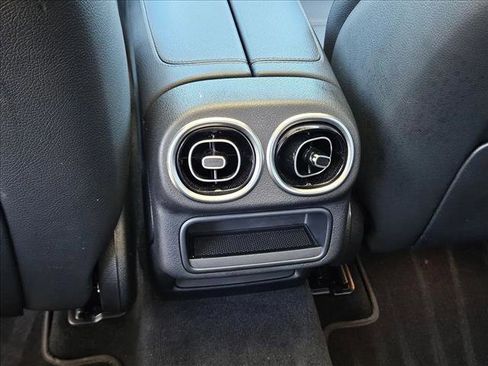 Certified 2025 Mercedes-Benz GLC 300 4MATIC image 18