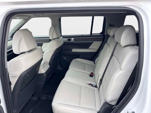Used 2024 Hyundai Santa Fe Limited FWD image 13