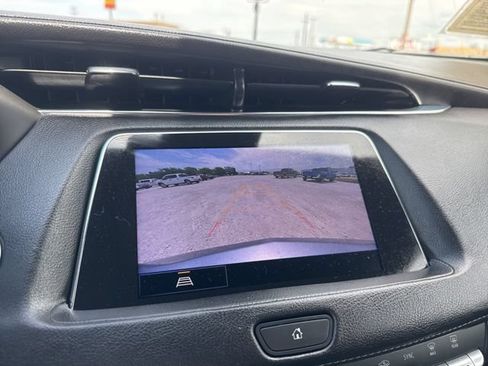 Used 2023 Cadillac XT4 Premium Luxury FWD image 15