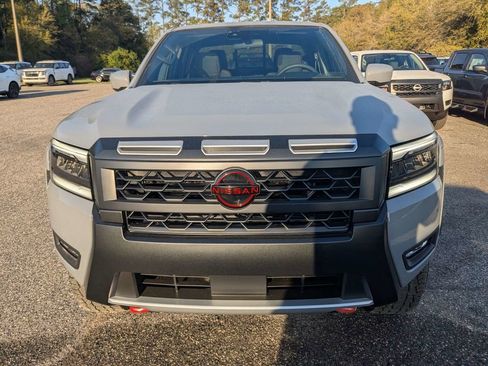 New 2026 Nissan Frontier PRO-4X w/ Tow Package AWD/4WD image 9