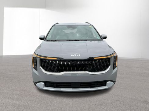 New 2026 Kia Carnival EX FWD image 11