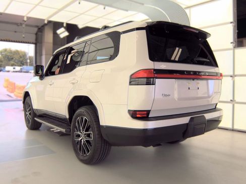 Used 2026 Lexus GX 550 w/ Accessory Package (2T) AWD/4WD image 6