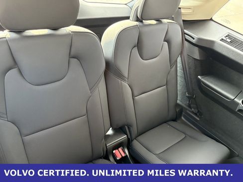 Certified 2025 Volvo XC90 B6 Plus image 31