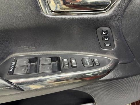 Used 2013 Toyota Avalon FWD image 21
