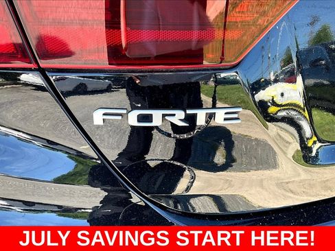 Used 2024 Kia Forte LXS FWD image 30