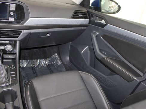 Used 2022 Volkswagen Jetta SE image 27
