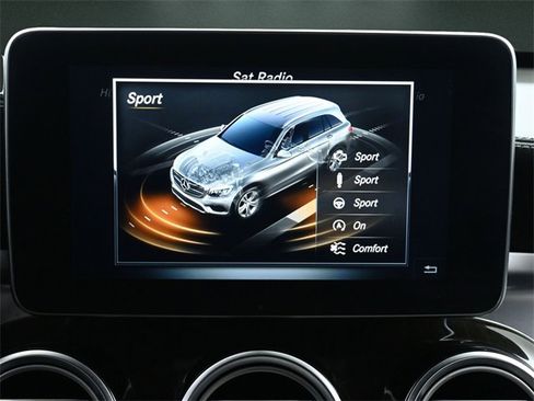 Used 2018 Mercedes-Benz GLC 43 AMG 4MATIC image 34